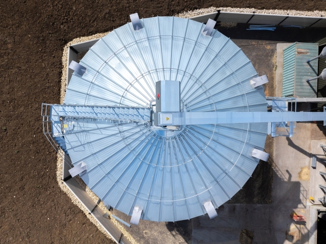 UK farmers are increasingly looking at McArthur BDC’s Sukup drying silos as a cost-effective solution for combining new grain drying, cooling and storage capacity